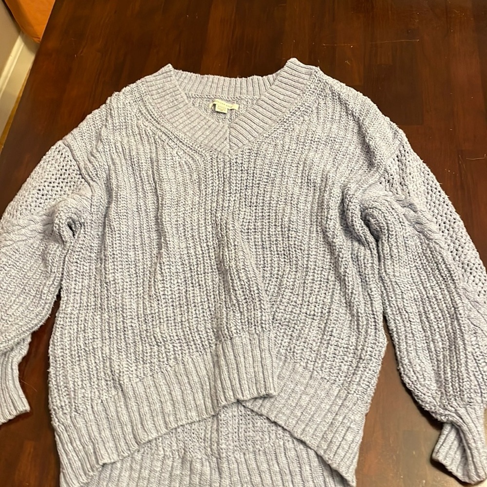 American Eagle sweater